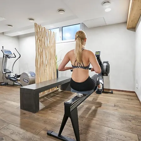 ホテル Neo Linde Esslingen 4*