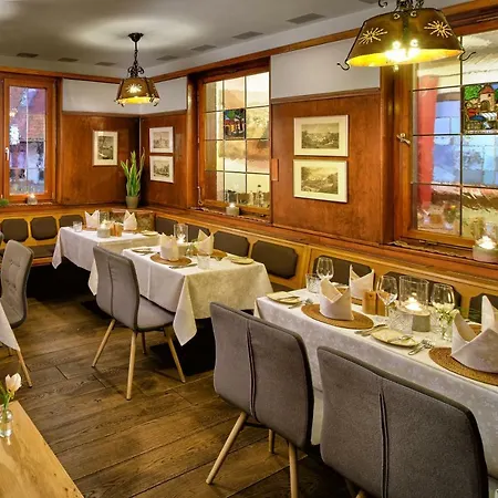 ホテル Neo Linde Esslingen エスリンゲン