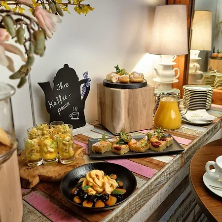 ホテル Neo Linde Esslingen 4*