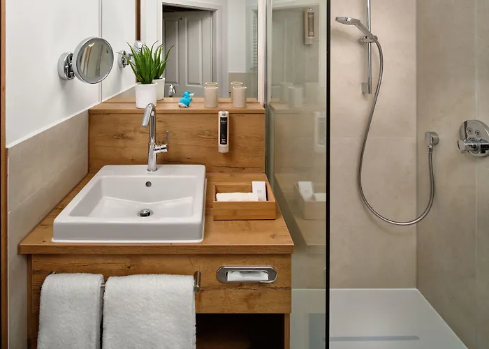 Neo Linde Esslingen Hotel 4*