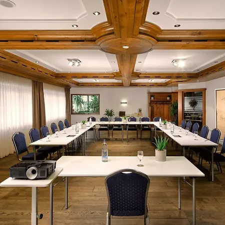 Neo Linde Esslingen 4*